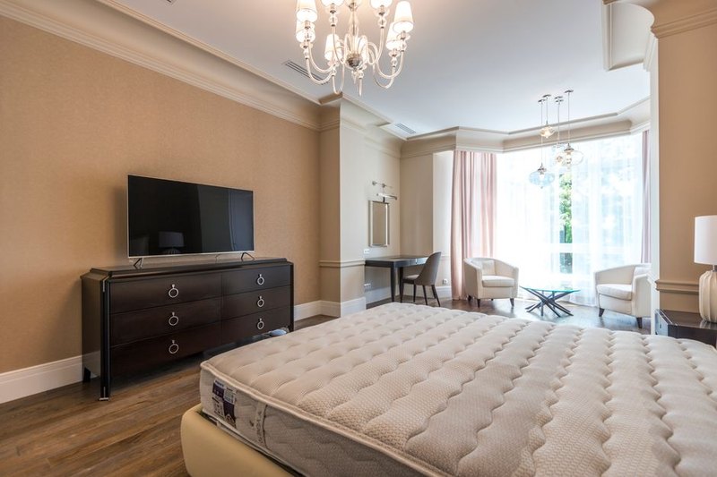 Card Room Suite