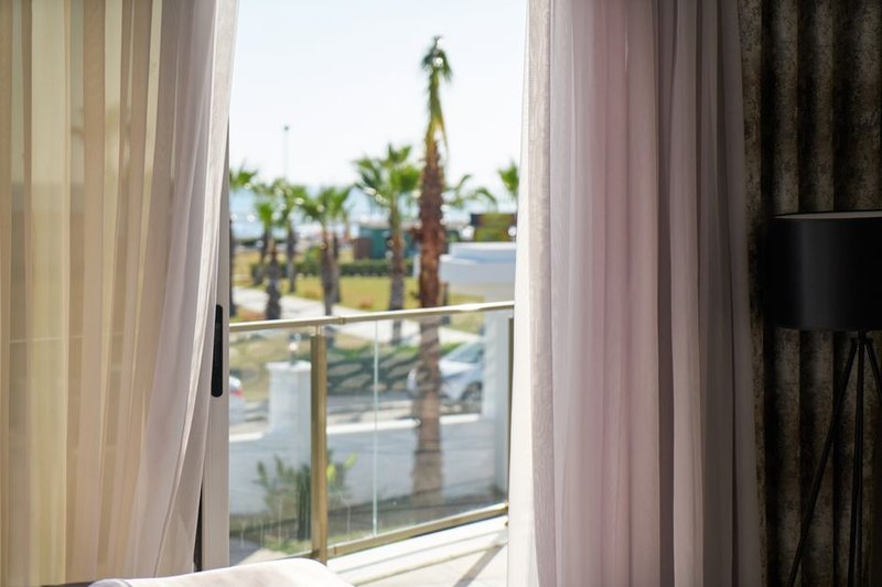 Garden View Room